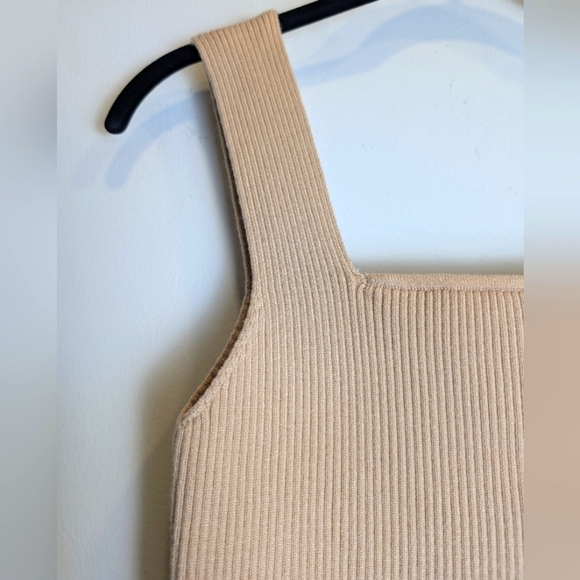Y2K Tan Ribbed Knit Sleeveless Cropped Square Neck Shirt Size Medium - Picture 3 of 4